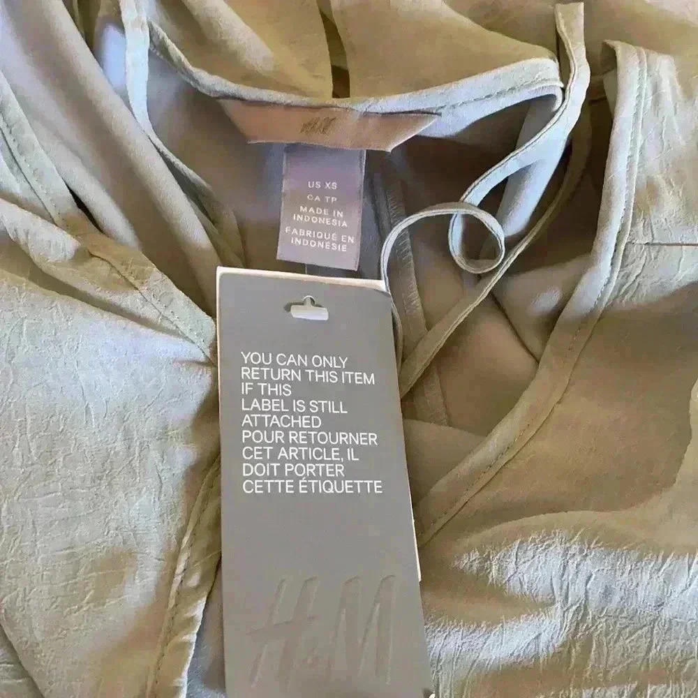 H&M - Picture 2 of 2